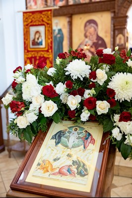 Митрополит Игнатий совершил всенощное бдение в храме в честь Нерукотворного Образа Спасителя г. Саратова