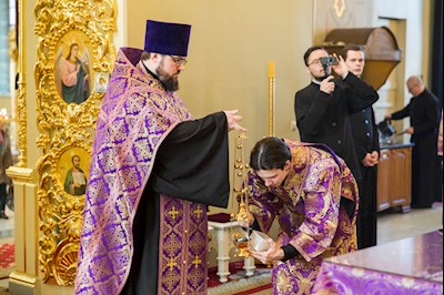 Митрополит Игнатий совершил всенощное бдение в Покровском соборе г. Саратова