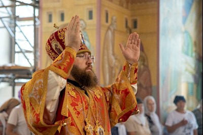 Митрополит Игнатий совершил Божественную литургию в Свято-Никольском мужском монастыре г. Саратова