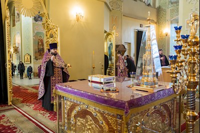 Митрополит Игнатий совершил всенощное бдение в Покровском соборе г. Саратова