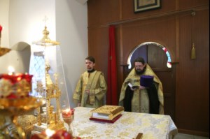Всенощное бдение на Архиерейском подворье — в храме в честь иконы Божией Матери «Утоли моя печали» г. Саратова