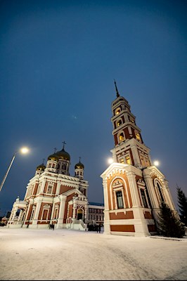 Митрополит Игнатий совершил Божественную литургию и молебен на новый год в Покровском соборе г. Саратова