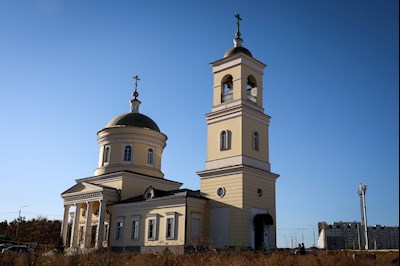 Божественная литургия в храме новомучеников и исповедников Саратовских г. Саратова