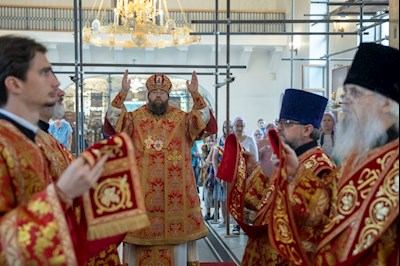 Митрополит Игнатий совершил Божественную литургию в Свято-Никольском мужском монастыре г. Саратова