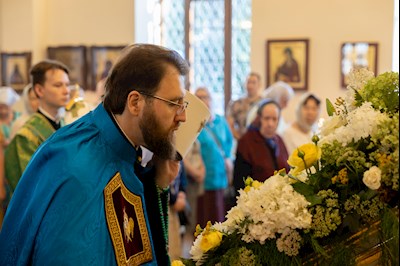 Митрополит Игнатий совершил Божественную литургию в Серафимовском храме г. Саратова
