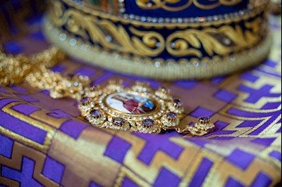 Митрополит Игнатий совершил Божественную литургию в Покровском соборе г. Саратова