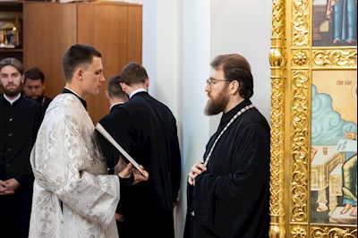 Митрополит Игнатий совершил всенощное бдение в храме в честь Нерукотворного Образа Спасителя г. Саратова