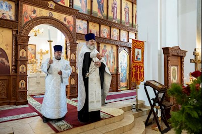 Митрополит Игнатий совершил всенощное бдение в храме в честь Нерукотворного Образа Спасителя г. Саратова