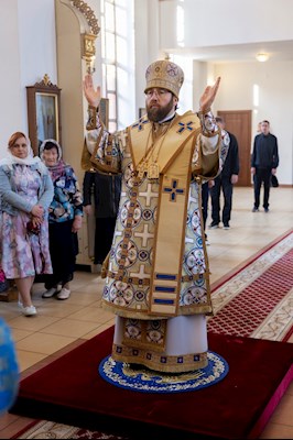 Митрополит Игнатий совершил Божественную литургию в храме в честь Казанской иконы Божией Матери г.Саратова