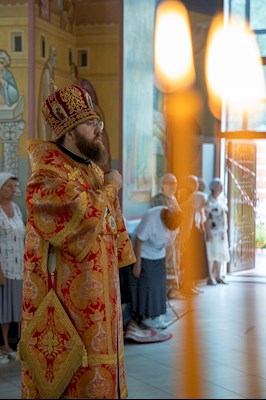 Митрополит Игнатий совершил Божественную литургию в Свято-Никольском мужском монастыре г. Саратова