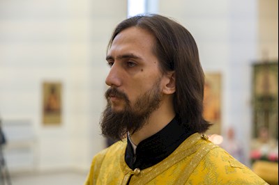 Митрополит Игнатий совершил Божественную литургию в соборном храме святителя Спиридона Тримифунтского г. Саратова