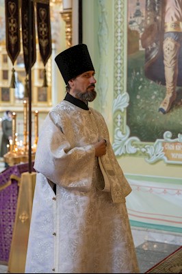 Митрополит Игнатий совершил Божественную литургию в Покровском соборе г. Саратова
