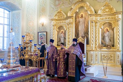 Митрополит Игнатий совершил всенощное бдение в Покровском соборе г. Саратова