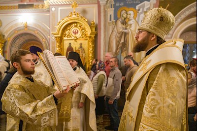 Митрополит Игнатий совершил ночное рождественское богослужение
