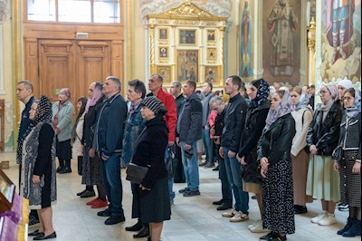 Митрополит Игнатий совершил Божественную литургию в Покровском соборе г. Саратова