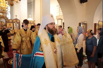 Всенощное бдение в Петропавловском храме г. Саратова