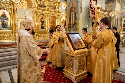 Митрополит Игнатий совершил всенощное бдение в Покровском соборе г. Саратова