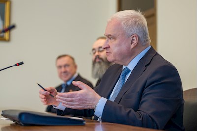 Семинаристы встретились с сенатором Андреем Денисовым