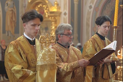 Митрополит Игнатий совершил Божественную литургию в Свято-Троицком кафедральном соборе г. Саратова