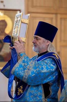Митрополит Игнатий совершил Божественную литургию в храме в честь Казанской иконы Божией Матери г.Саратова