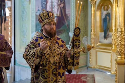 Митрополит Игнатий совершил Божественную литургию в Покровском соборе г. Саратова