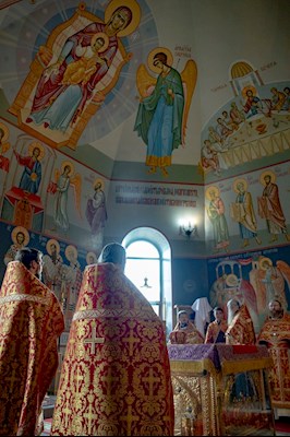Митрополит Игнатий совершил Божественную литургию в Свято-Никольском мужском монастыре г. Саратова