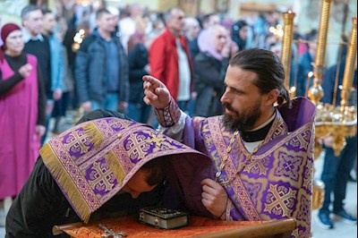 Митрополит Игнатий совершил Божественную литургию в Покровском соборе г. Саратова