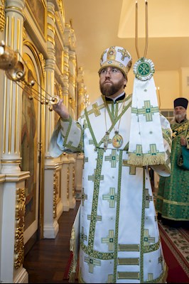 Митрополит Игнатий совершил Божественную литургию в Серафимовском храме г. Саратова