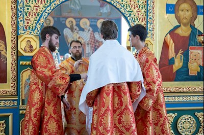 Митрополит Игнатий совершил Божественную литургию в Свято-Никольском мужском монастыре г. Саратова