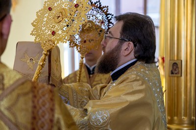 Митрополит Игнатий совершил Божественную литургию в храме апостола и евангелиста Иоанна Богослова при СПДС