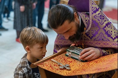 Митрополит Игнатий совершил Божественную литургию в Покровском соборе г. Саратова