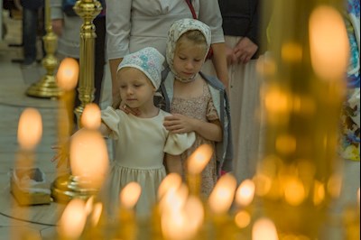 Митрополит Игнатий совершил Божественную литургию в соборном храме святителя Спиридона Тримифунтского г. Саратова