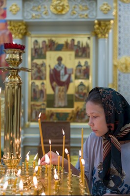 Митрополит Игнатий совершил Божественную литургию в соборном храме святителя Спиридона Тримифунтского г. Саратова