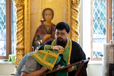 Митрополит Игнатий совершил Божественную литургию в Серафимовском храме г. Саратова