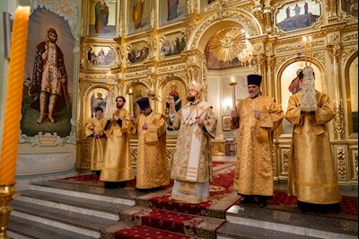 Митрополит Игнатий совершил всенощное бдение в Покровском соборе г. Саратова