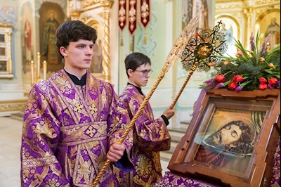 Митрополит Игнатий совершил всенощное бдение в Покровском соборе г. Саратова
