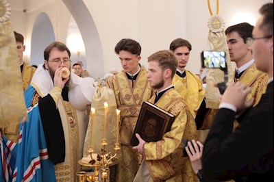 Всенощное бдение в Петропавловском храме г. Саратова