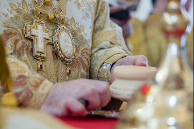 Митрополит Игнатий совершил Божественную литургию в соборном храме святителя Спиридона Тримифунтского г. Саратова
