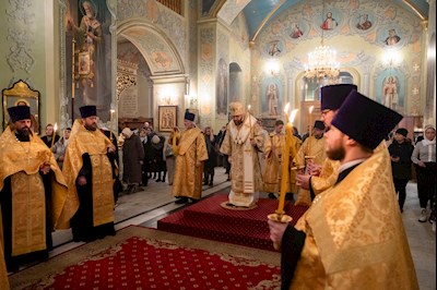 Митрополит Игнатий совершил всенощное бдение в Покровском соборе г. Саратова