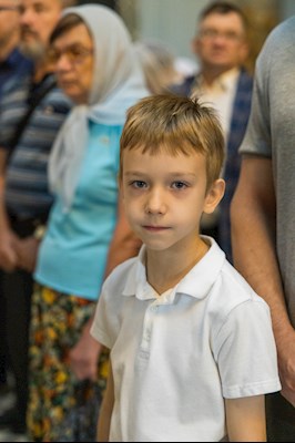 Митрополит Игнатий совершил Божественную литургию в Духосошественском соборе г. Саратова