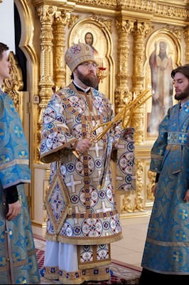 Митрополит Игнатий совершил Божественную литургию в храме в честь Казанской иконы Божией Матери г.Саратова