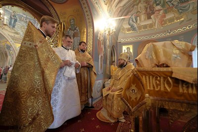 Митрополит Игнатий совершил Божественную литургию в Свято-Троицком кафедральном соборе г. Саратова