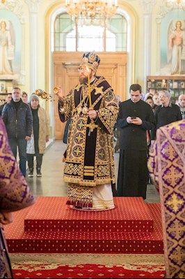 Митрополит Игнатий совершил всенощное бдение в Покровском соборе г. Саратова