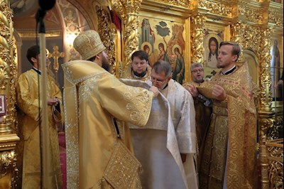Митрополит Игнатий совершил Божественную литургию в Свято-Троицком кафедральном соборе г. Саратова