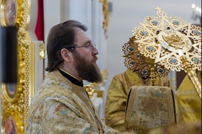 Митрополит Игнатий совершил Божественную литургию в соборном храме святителя Спиридона Тримифунтского г. Саратова