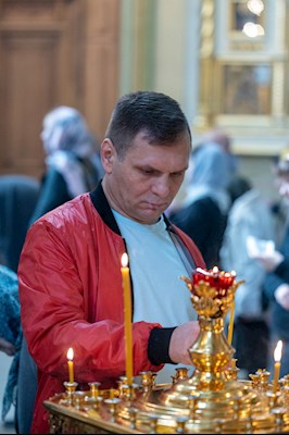 Митрополит Игнатий совершил Божественную литургию в Покровском соборе г. Саратова