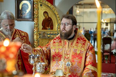 Митрополит Игнатий совершил Божественную литургию в Свято-Никольском мужском монастыре г. Саратова