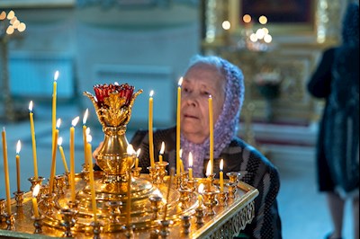 Митрополит Игнатий совершил Божественную литургию в Покровском соборе г. Саратова