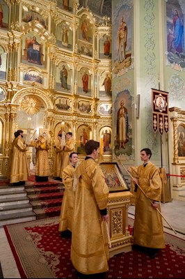 Митрополит Игнатий совершил всенощное бдение в Покровском соборе г. Саратова