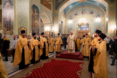 Митрополит Игнатий совершил всенощное бдение в Покровском соборе г. Саратова